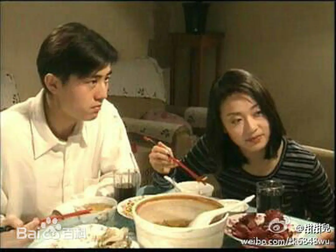 1998年《香港岁月/偷渡Ⅱ》饰演小方