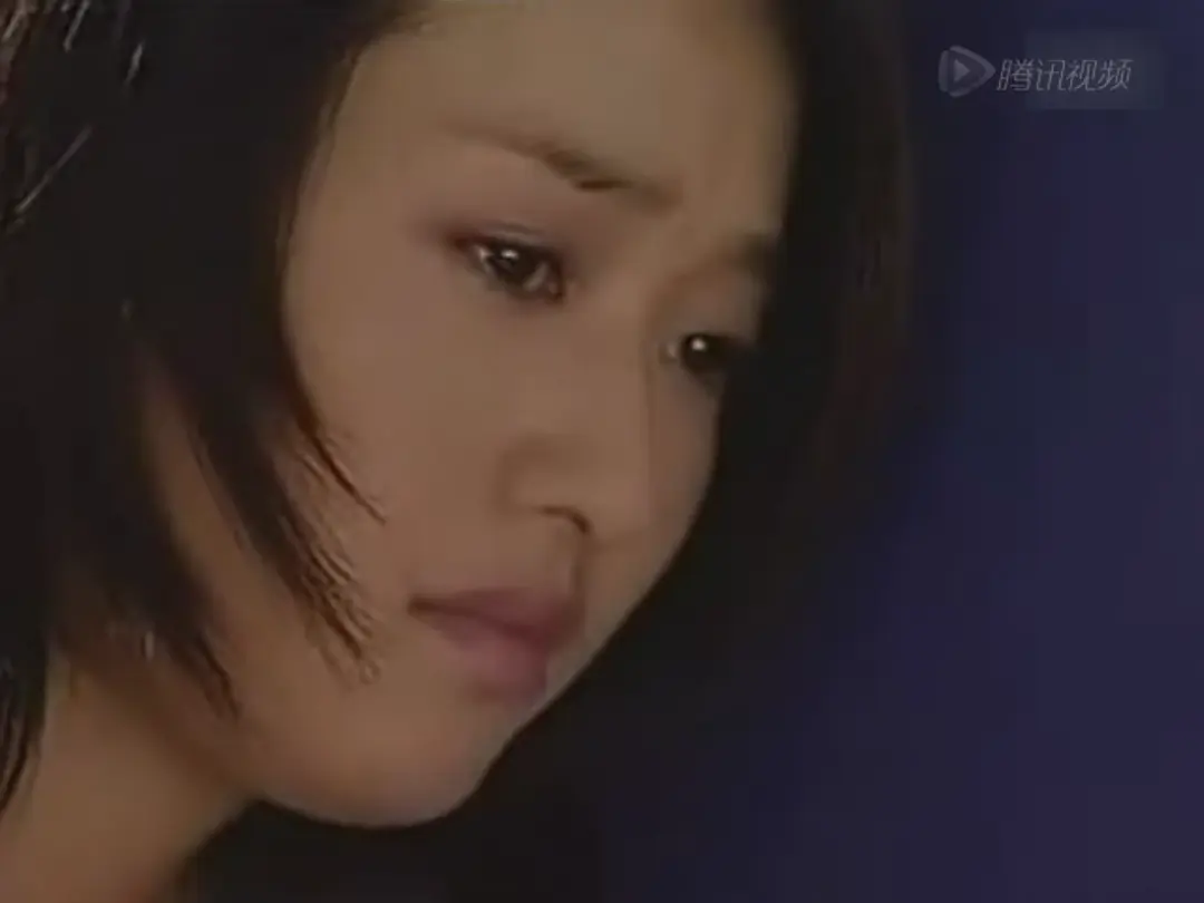 2002年《谁都会说我爱你》饰演林菊若