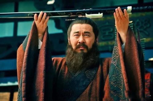 曹操为什么不称帝 不称帝的三方面原因