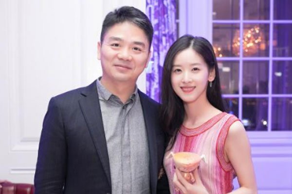 刘强东和奶茶妹妹婚前协议 俩人早就分居了