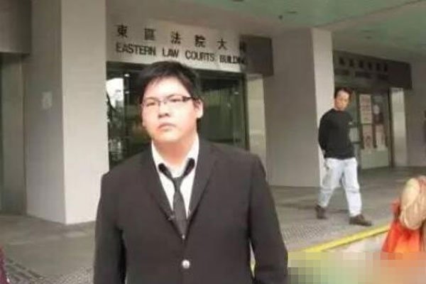 向佐被扇巴掌是怎么回事 在北京被打事件是什么