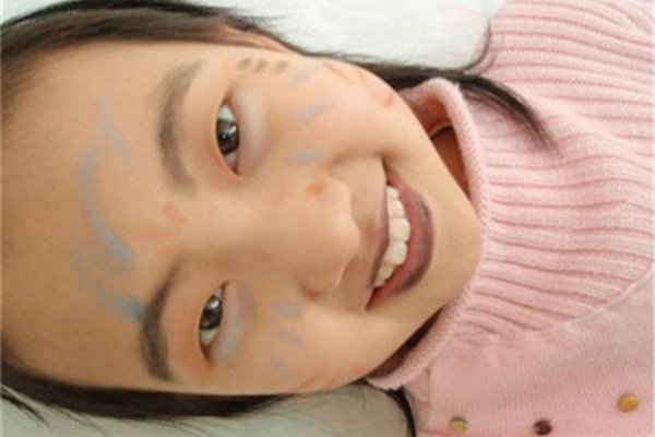重庆女孩最美恐怖鬼脸 是一个非常有反转的故事